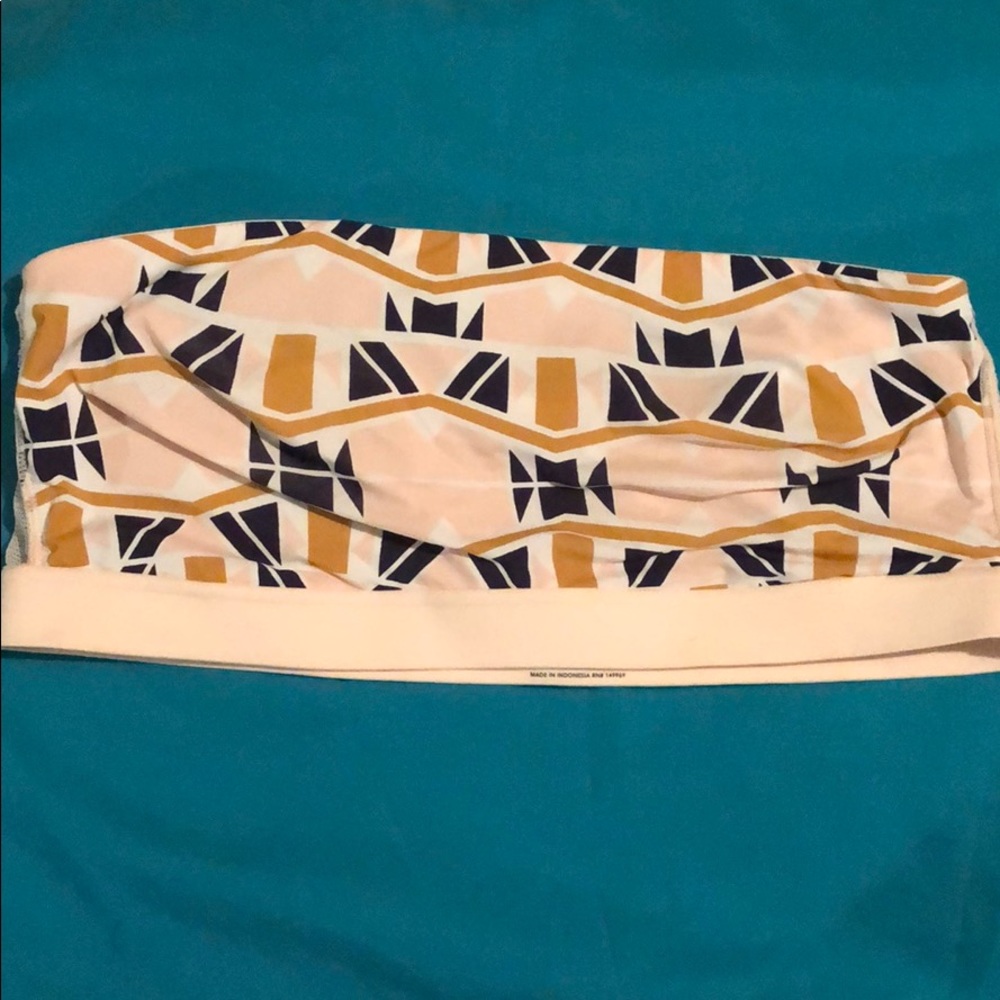 NWOT Geometric Lively Bandeau